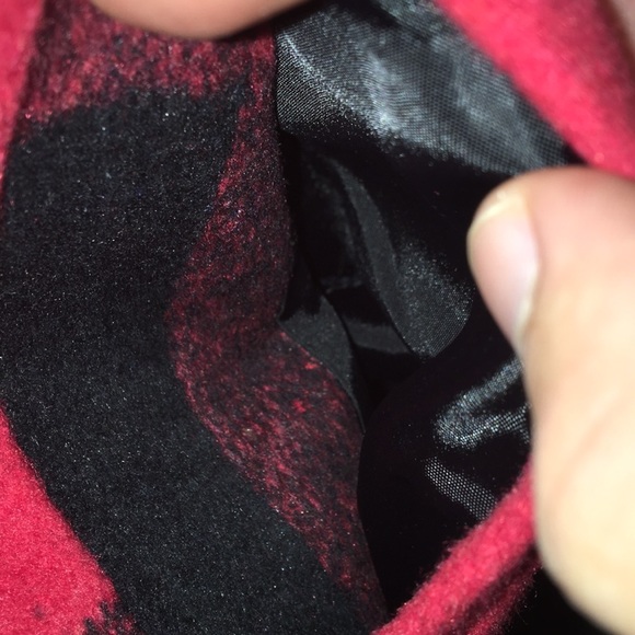 Funky vest perfect for fall - Picture 4 of 4